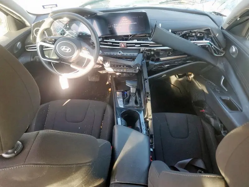 2024 HYUNDAI ELANTRA BLUE  