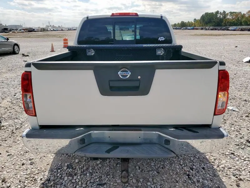 2017 NISSAN FRONTIER S  