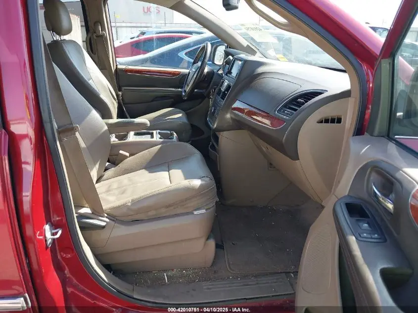2014 CHRYSLER TOWN & COUNTRY TOURING