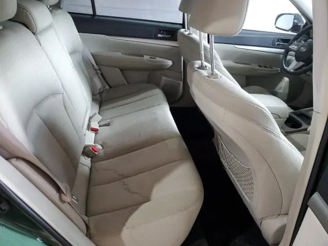 2010 SUBARU OUTBACK 2.5I PREMIUM  