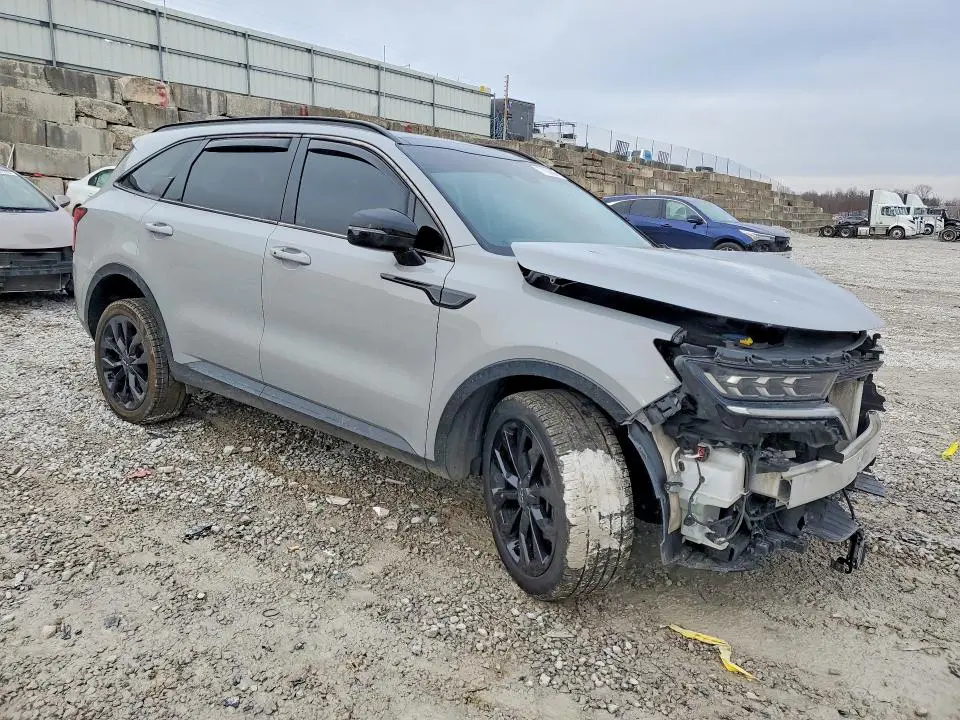 2022 KIA SORENTO SX  