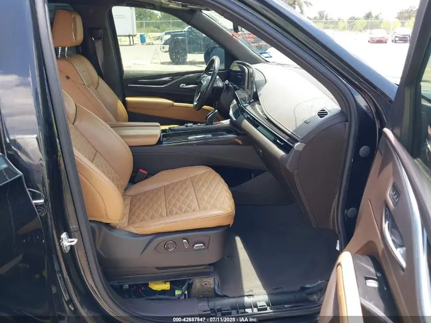 2021 CADILLAC ESCALADE ESV 4WD SPORT
