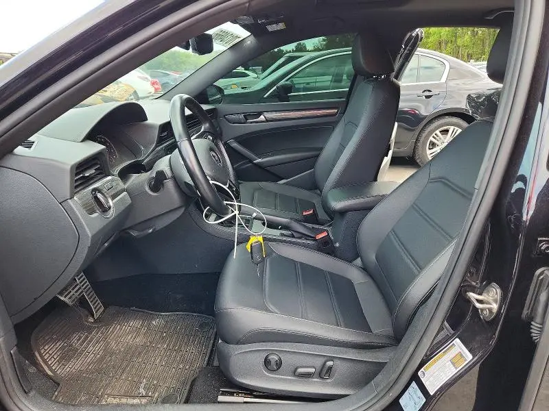 2021 VOLKSWAGEN PASSAT R-LINE  