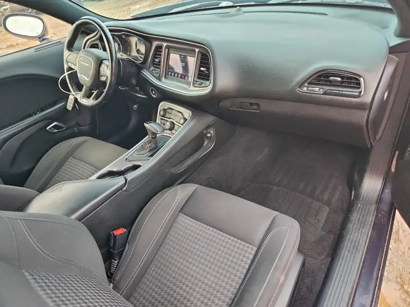 2019 DODGE CHALLENGER SXT  