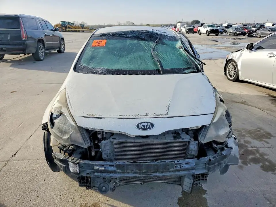 2014 KIA RIO LX  