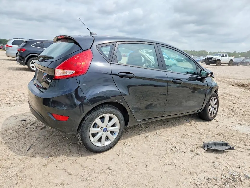 2013 FORD FIESTA SE  