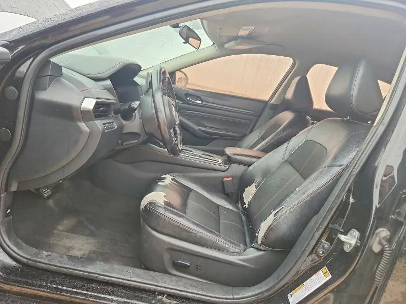 2019 NISSAN ALTIMA SR  