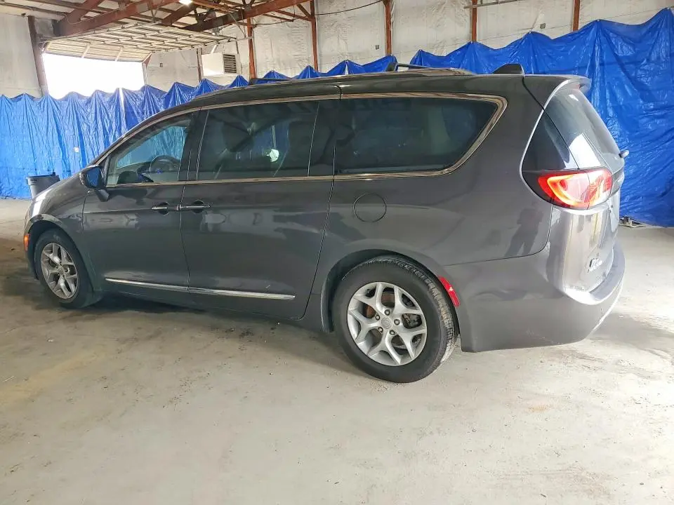 2017 CHRYSLER PACIFICA TOURING L PLUS  