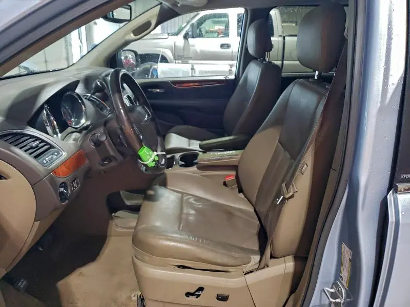 2013 CHRYSLER TOWN & COUNTRY TOURING L  