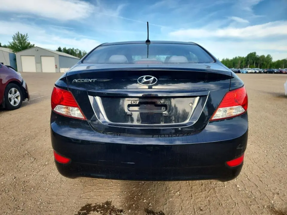 2012 HYUNDAI ACCENT GLS  