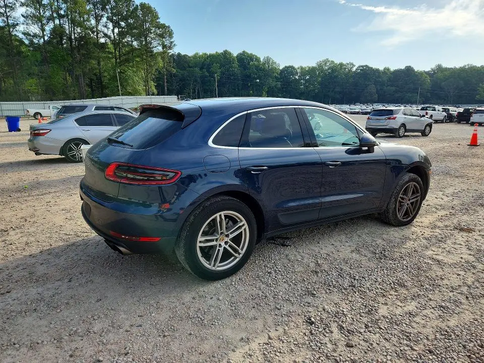 2016 PORSCHE MACAN S  