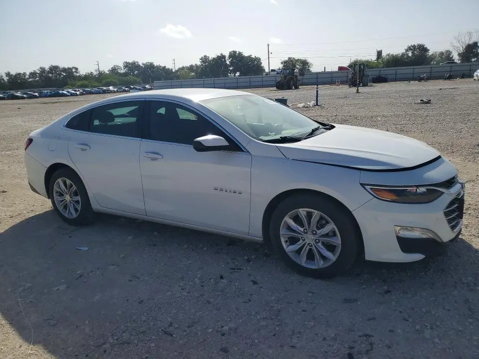 2021 CHEVROLET MALIBU LT  
