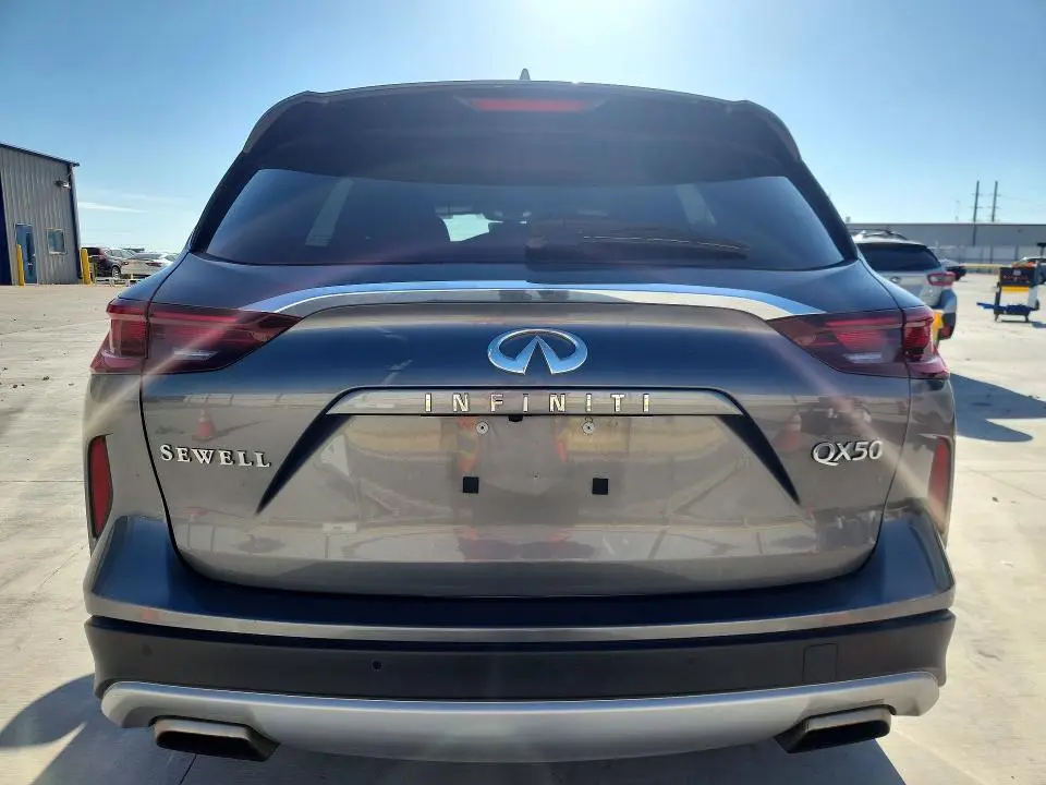 2024 INFINITI QX50 LUXE  