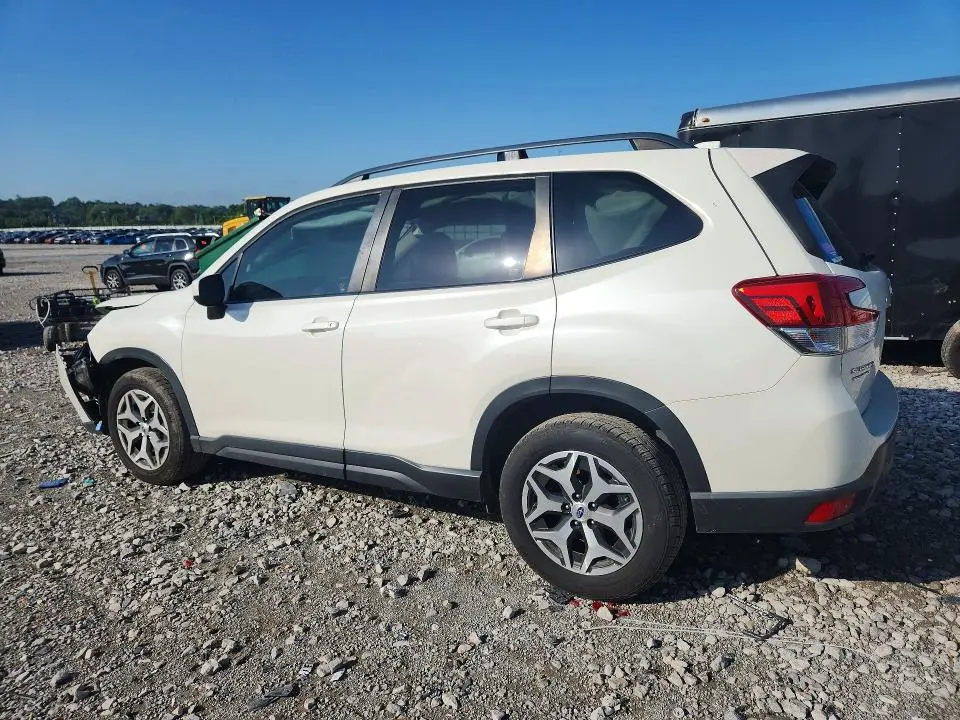 2019 SUBARU FORESTER PREMIUM  