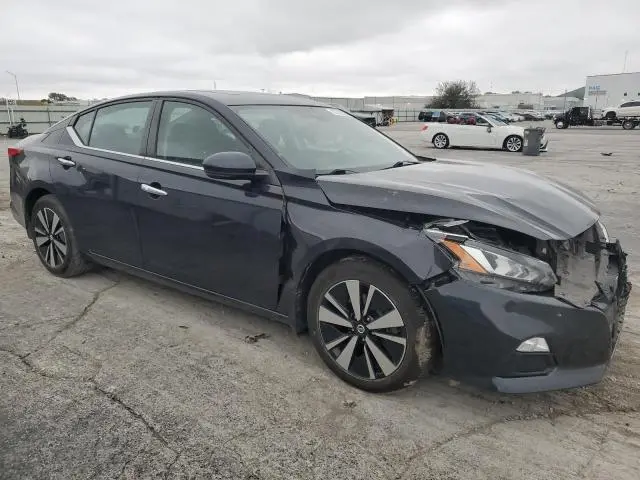 2022 NISSAN ALTIMA SV  