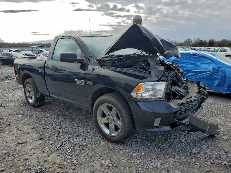 2014 RAM 1500 ST  