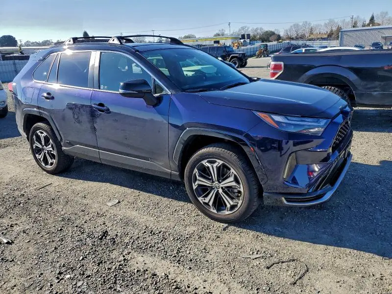 2025 TOYOTA RAV4 XSE  