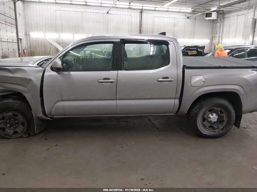 2016 TOYOTA TACOMA SR V6