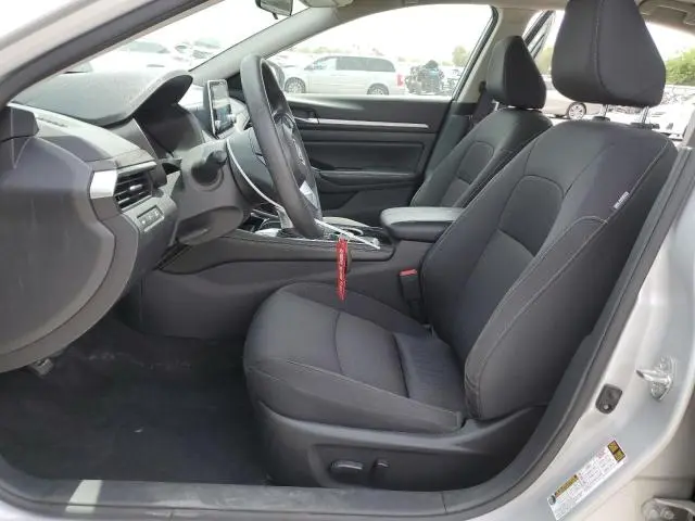 2023 NISSAN ALTIMA SV  