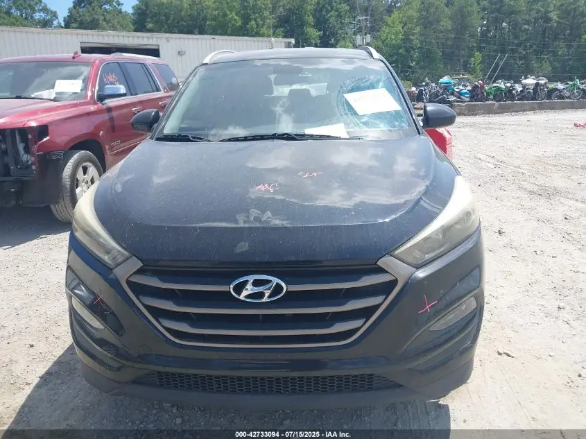 2016 HYUNDAI TUCSON SE