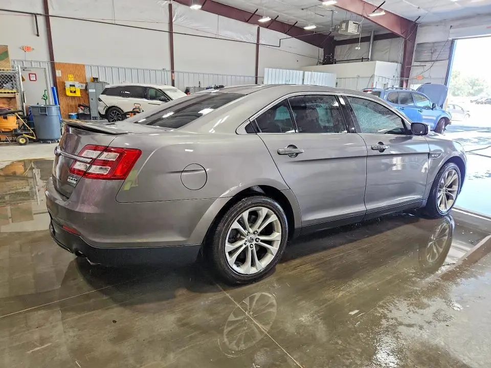 2013 FORD TAURUS SHO  