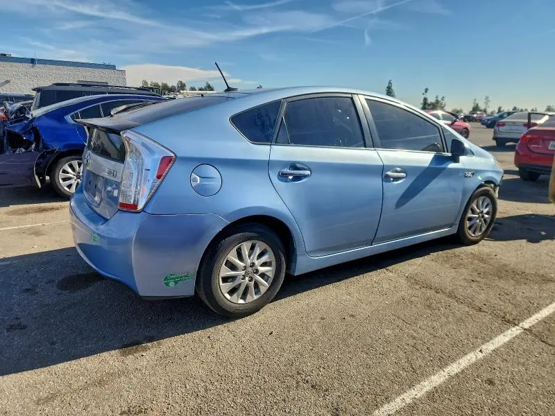 2014 TOYOTA PRIUS PLUG-IN   