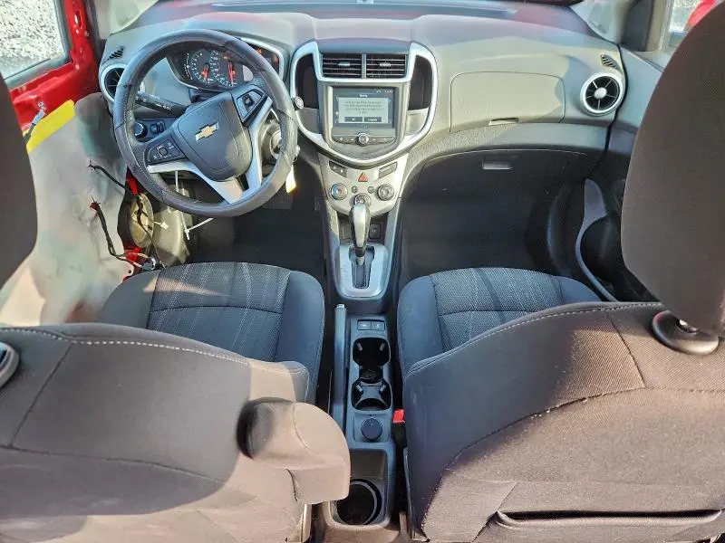 2017 CHEVROLET SONIC LT  