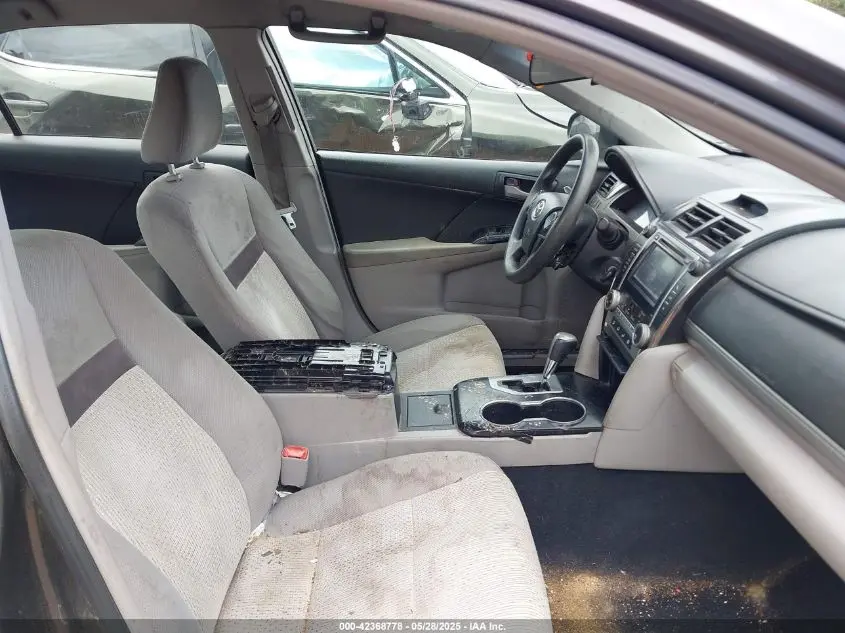 2014 TOYOTA CAMRY LE