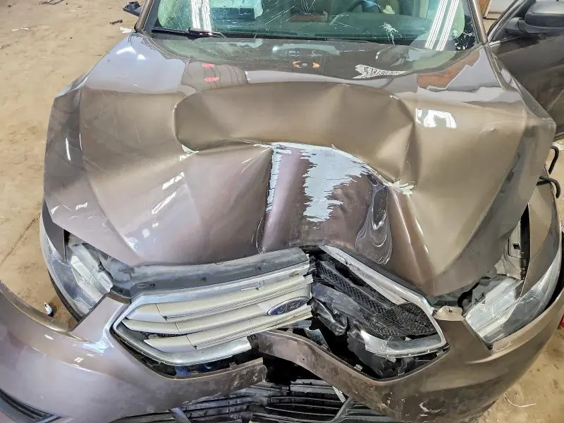 2016 FORD TAURUS SE  