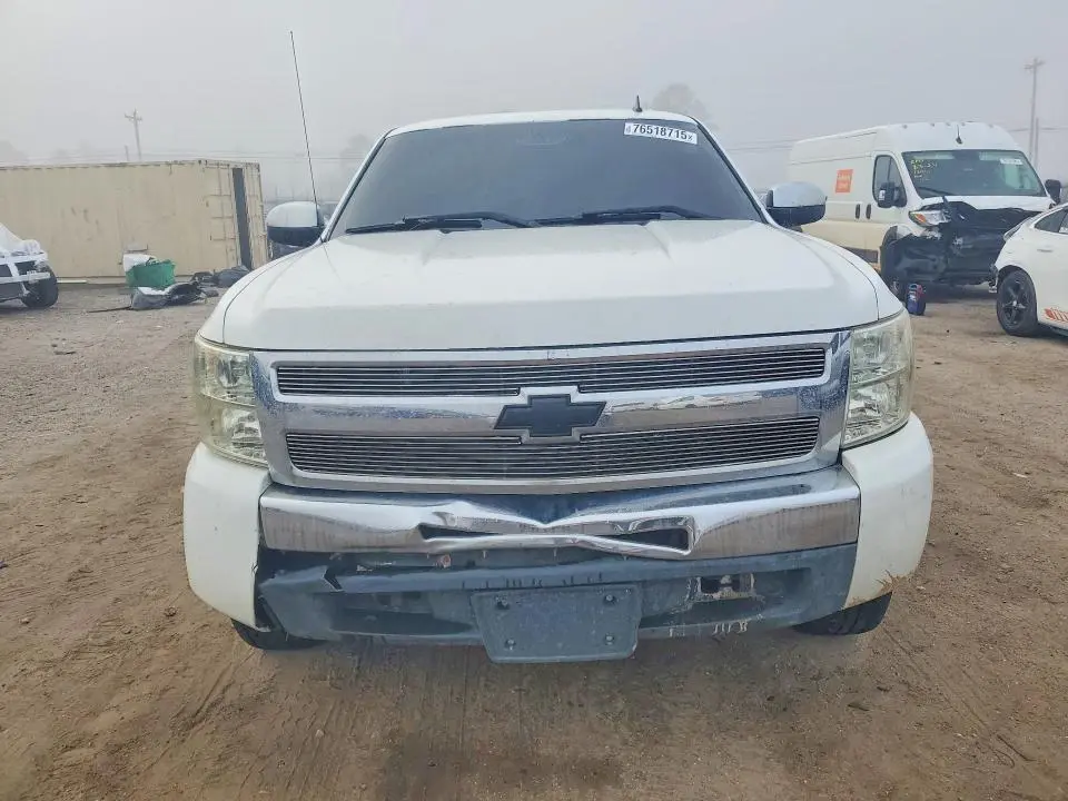 2011 CHEVROLET SILVERADO C1500 LS  