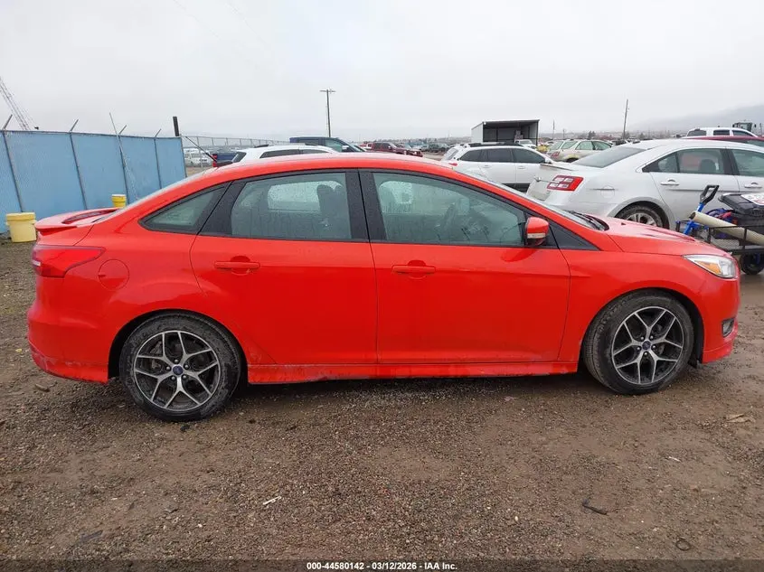2016 FORD FOCUS SE