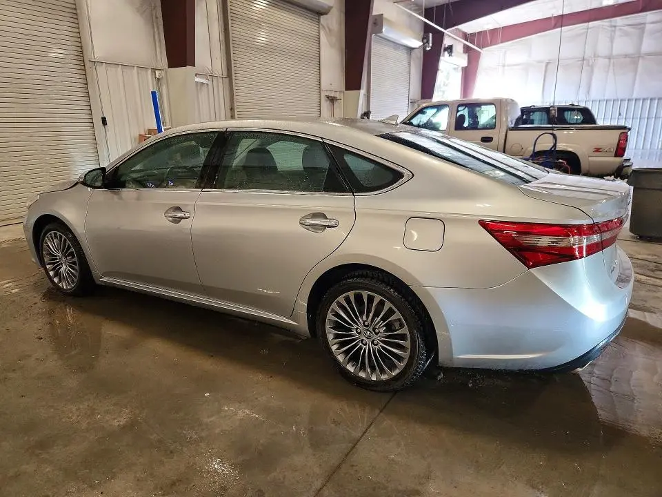 2016 TOYOTA AVALON LIMITED  
