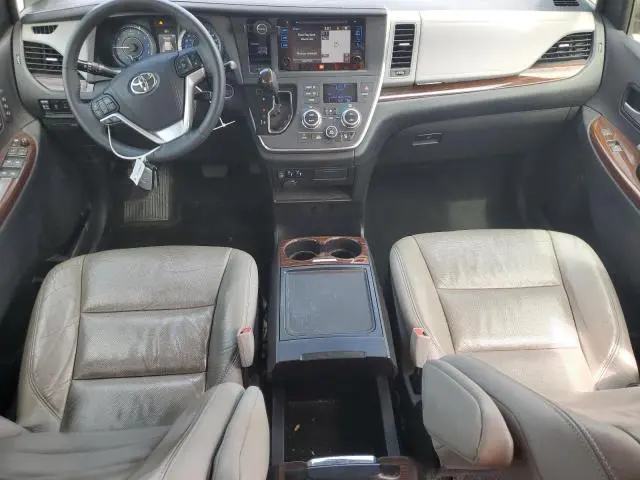 2015 TOYOTA SIENNA XLE  