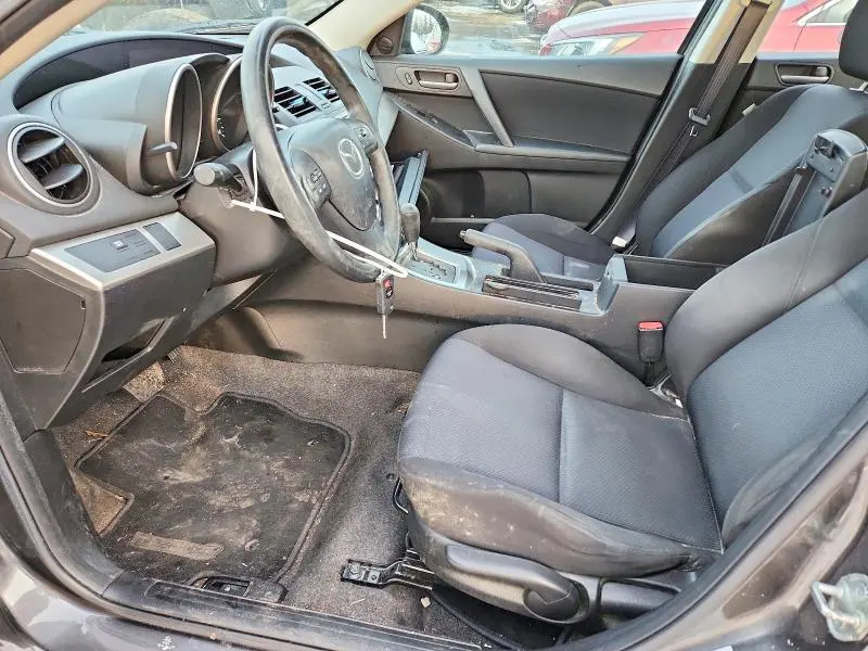 2010 MAZDA 3 I  