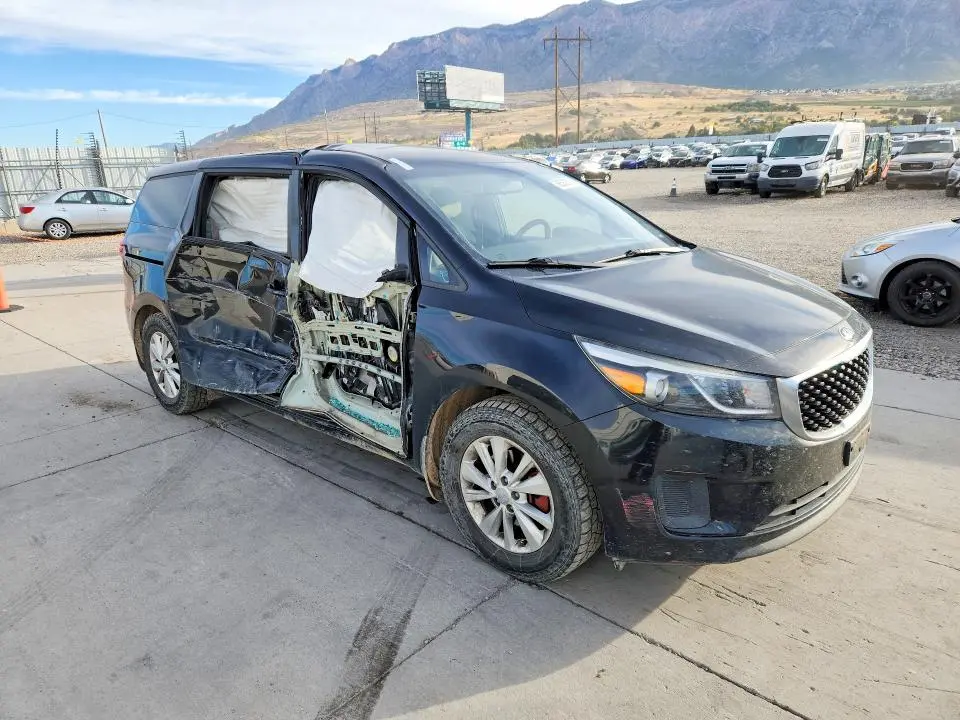 2017 KIA SEDONA LX  