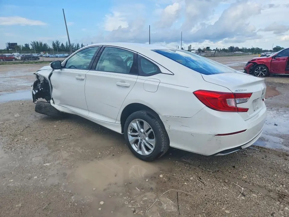2018 HONDA ACCORD LX  