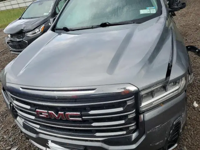 2021 GMC ACADIA AT4  