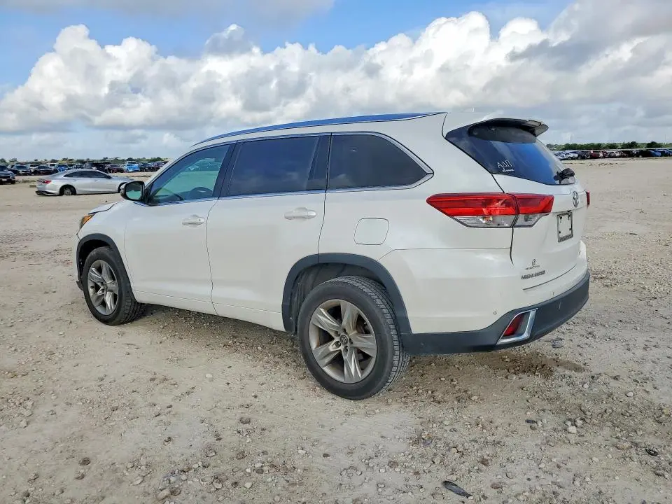 2017 TOYOTA HIGHLANDER LIMITED  