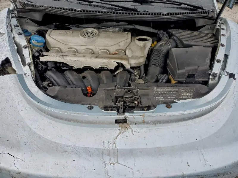 2010 VOLKSWAGEN NEW BEETLE   