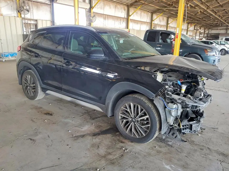 2020 HYUNDAI TUCSON SEL  
