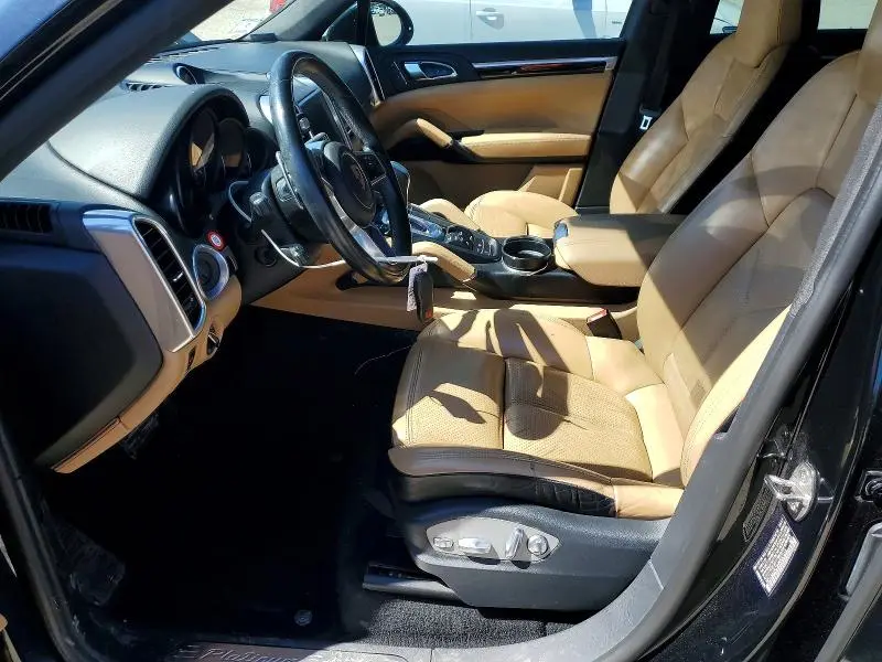 2017 PORSCHE CAYENNE   