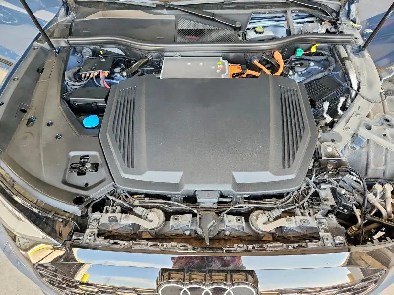 2024 AUDI Q8 E-TRON PREMIUM PLUS  