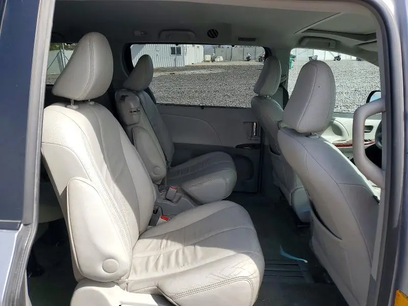 2012 TOYOTA SIENNA XLE 8-PASSENGER  