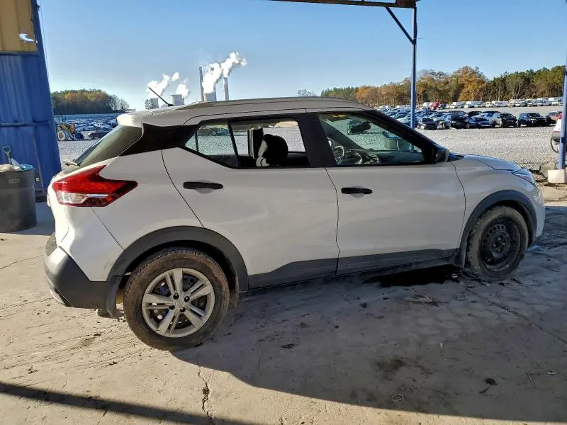 2018 NISSAN KICKS S  