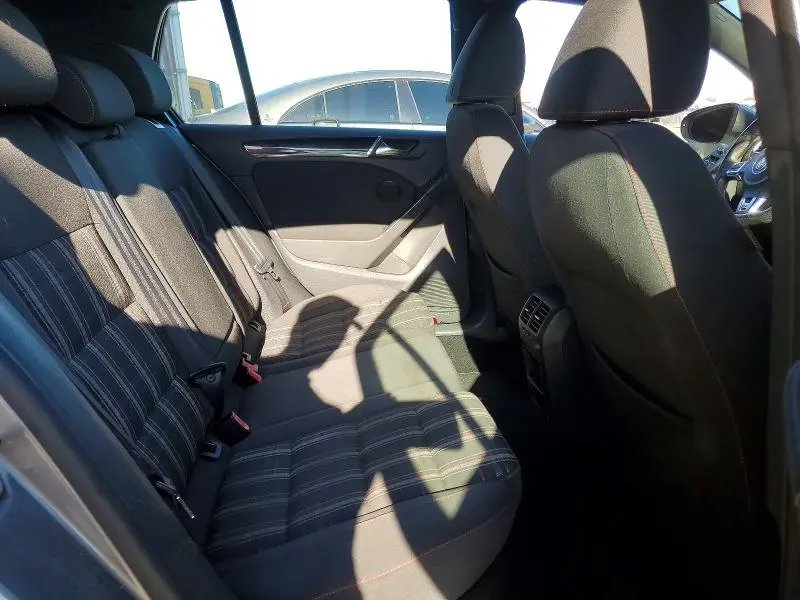 2010 VOLKSWAGEN GTI   