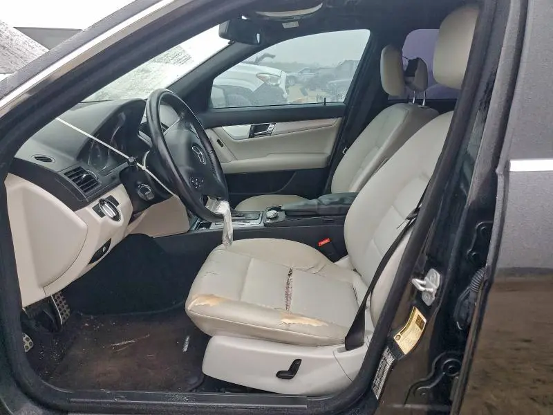 2011 MERCEDES-BENZ C 300  