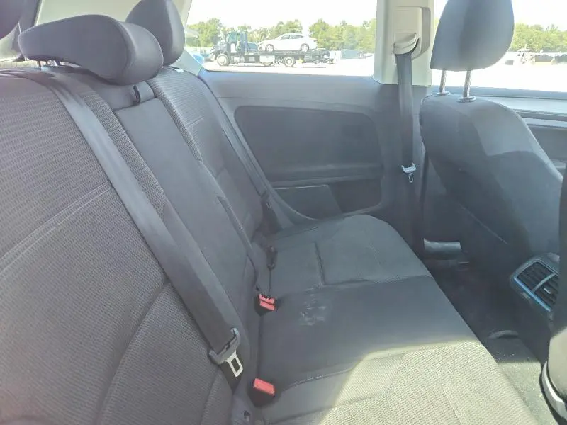 2015 VOLKSWAGEN GOLF   