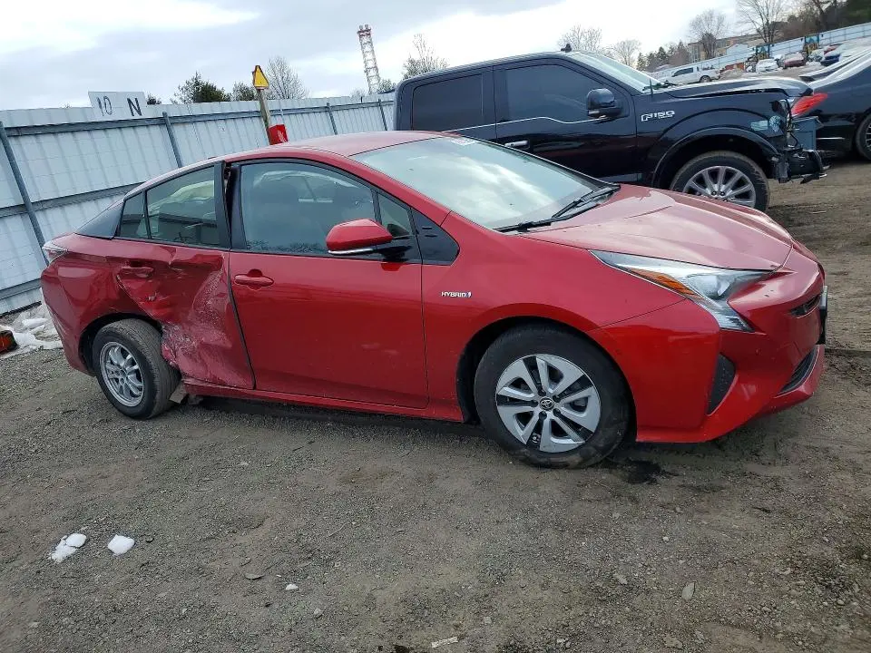 2017 TOYOTA PRIUS   