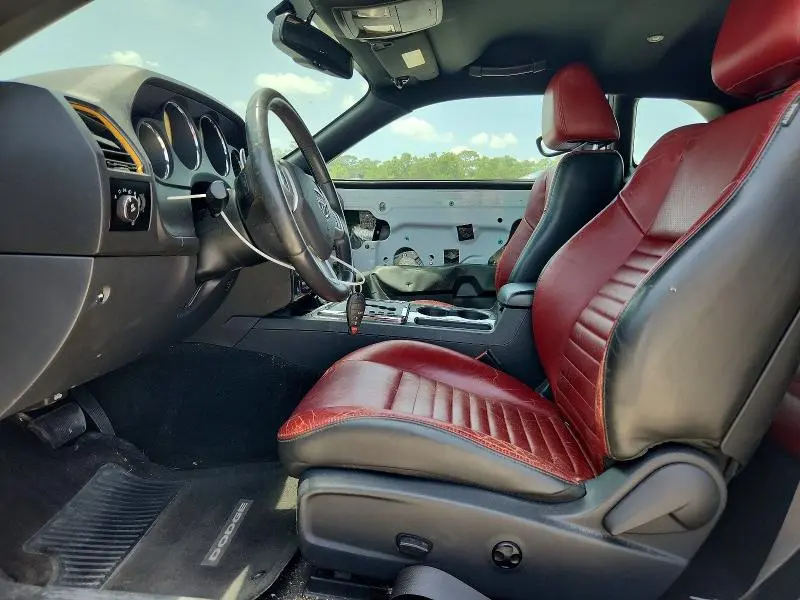 2013 DODGE CHALLENGER SXT  