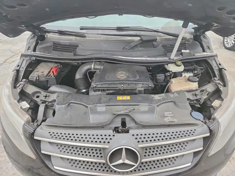2018 MERCEDES-BENZ METRIS   